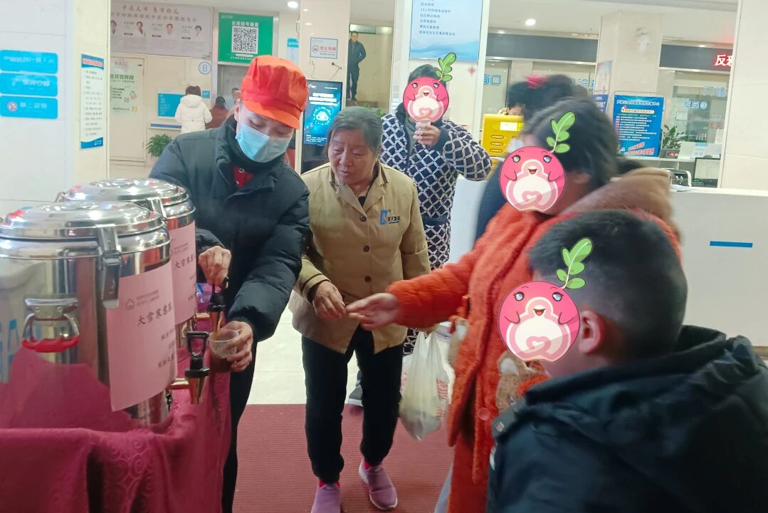 寒潮来袭 姜茶暖心&mdash;&mdash;株洲妇幼设立免费姜茶供应点传递温情