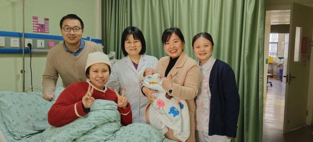 【摇篮&middot;时光机③】十二小时温柔坚守，迎一场冬日新生